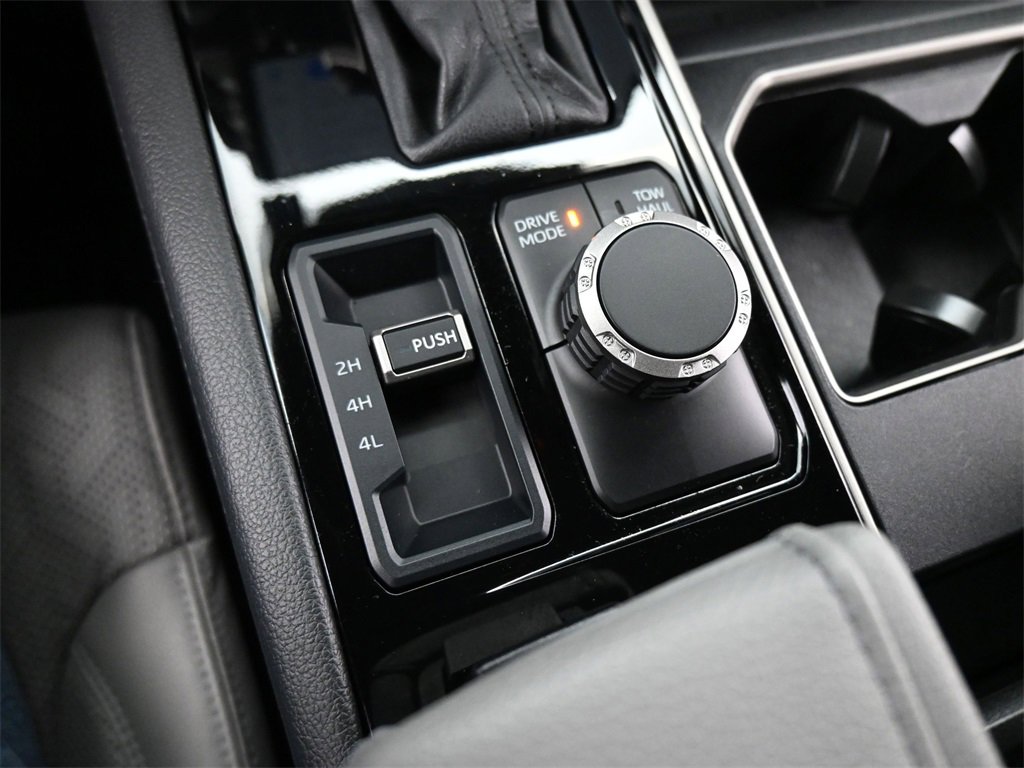 Used 2025 Toyota Tundra Limited image 17