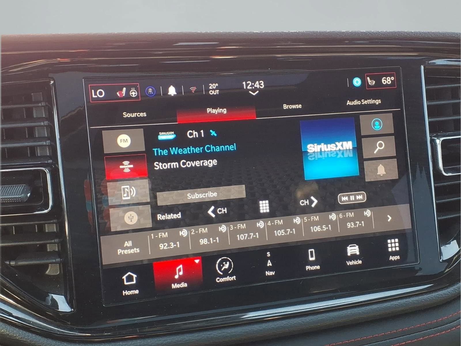 Used 2023 Dodge Durango GT image 6