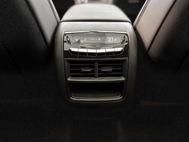 New 2026 Cadillac XT5 Premium Luxury w/ Driver Assist Package AWD/4WD image 9