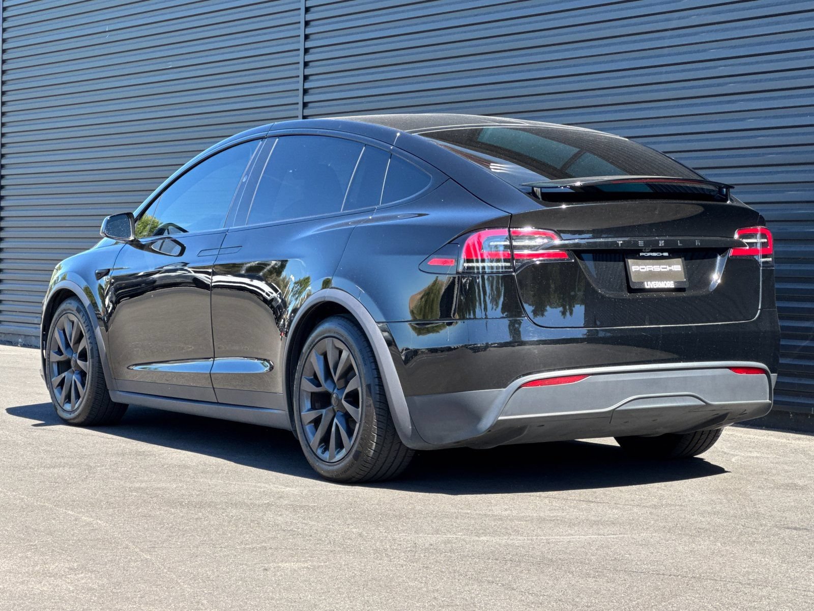 Used 2024 Tesla Model X AWD/4WD image 4