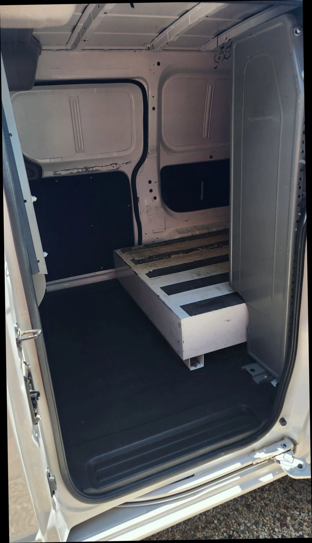 Used 2019 Nissan NV200 SV image 17