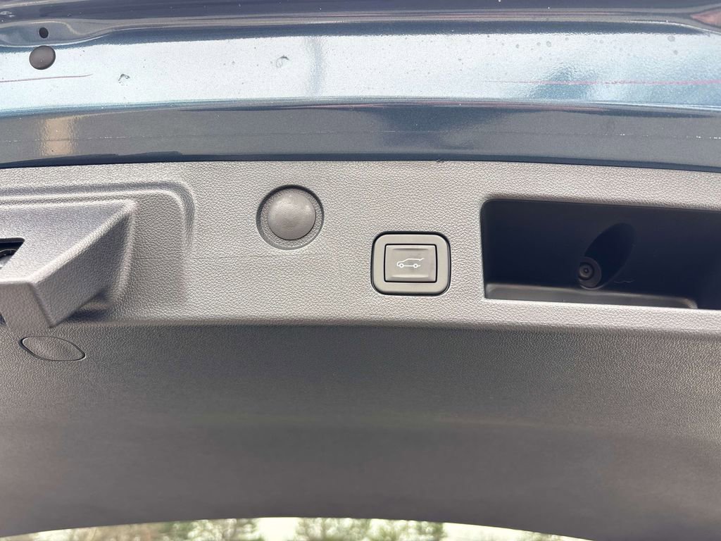 New 2026 GMC Terrain Denali image 5