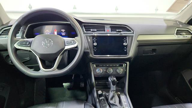 Used 2024 Volkswagen Tiguan Wolfsburg Edition image 24