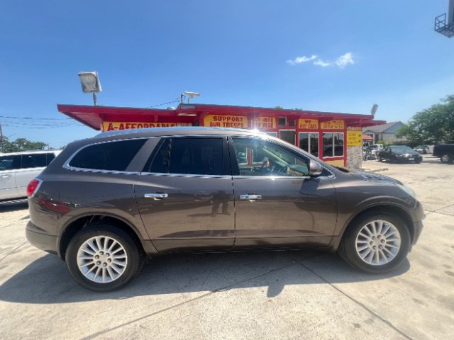 Used 2012 Buick Enclave Leather FWD image 4