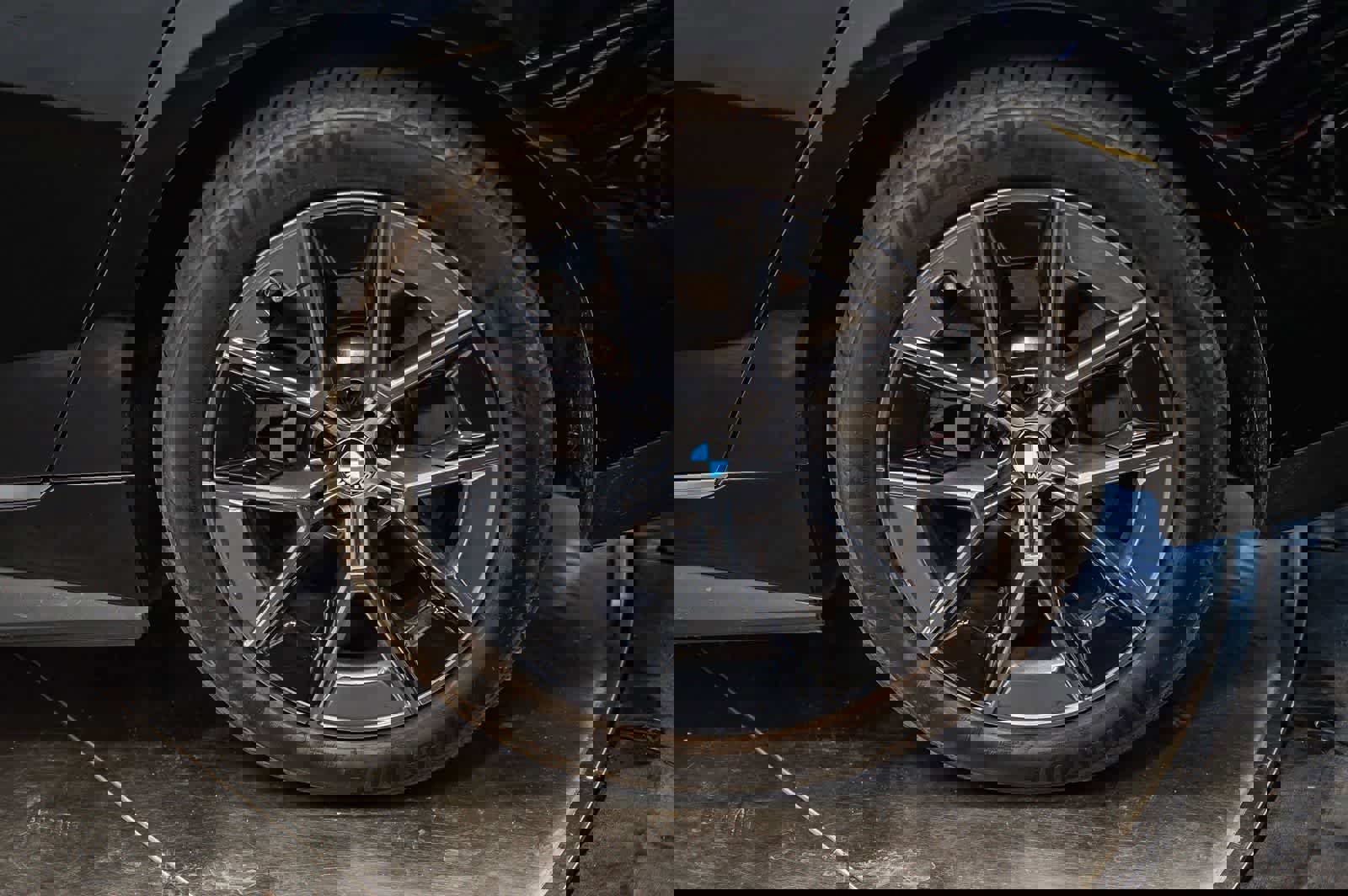 Used 2025 BMW i4 xDrive40i w/ Driving Assistance Package image 10