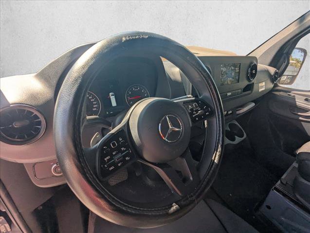 Used 2023 Mercedes-Benz Sprinter 2500 image 17