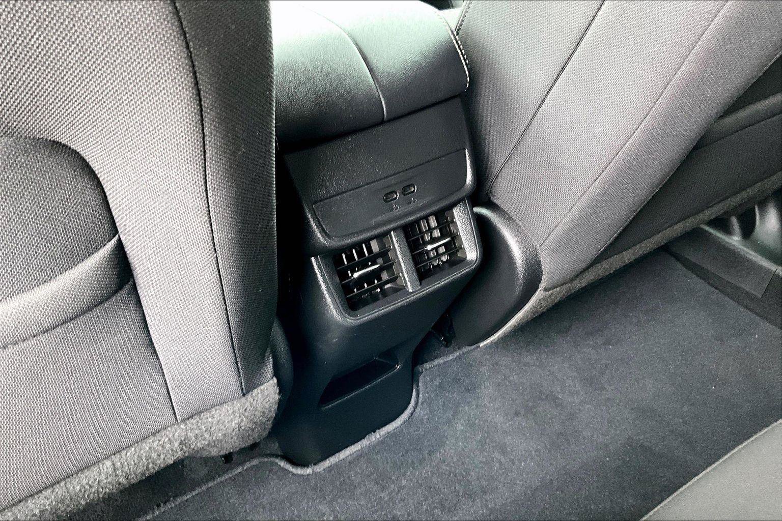 Used 2025 GMC Terrain Elevation AWD/4WD image 33