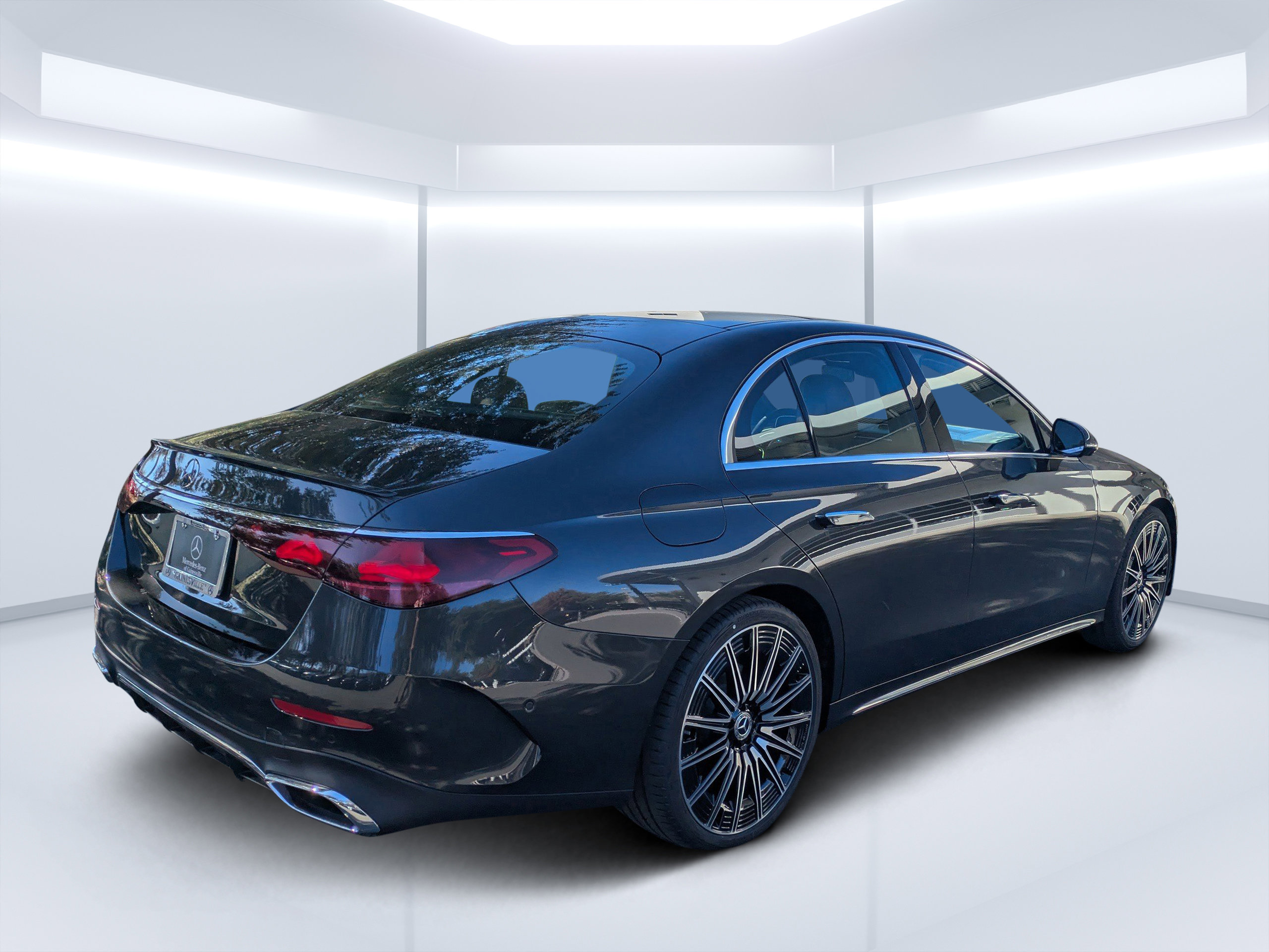 New 2026 Mercedes-Benz E 350 Sedan image 3