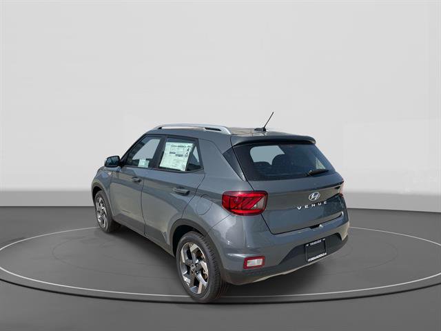 New 2026 Hyundai Venue SEL FWD image 5