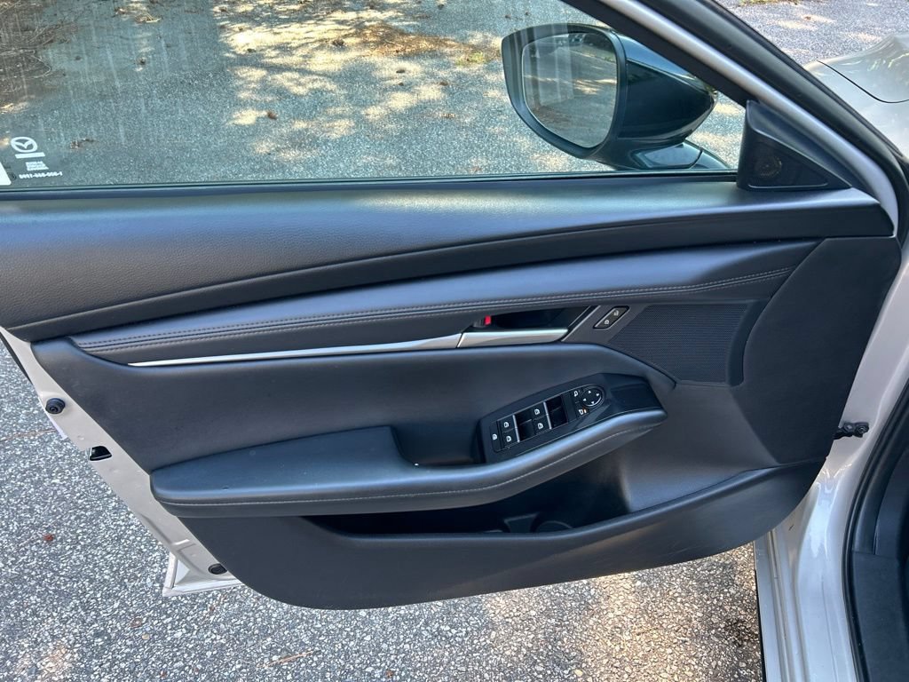 Used 2024 MAZDA MAZDA3 s FWD image 14