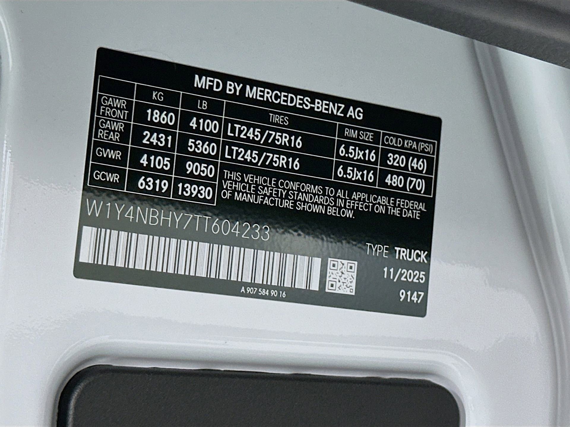 Used 2026 Mercedes-Benz Sprinter 2500 image 30