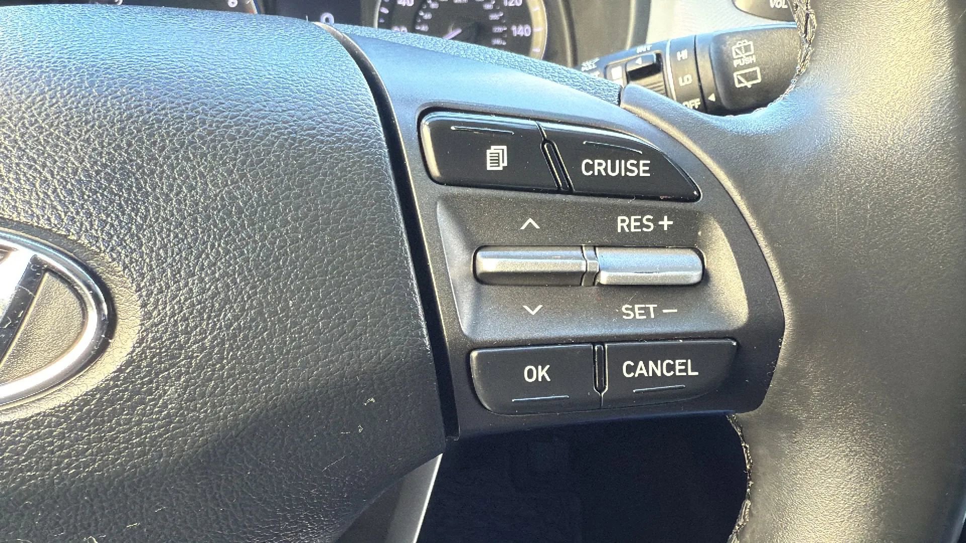 Used 2018 Hyundai Kona SEL image 11