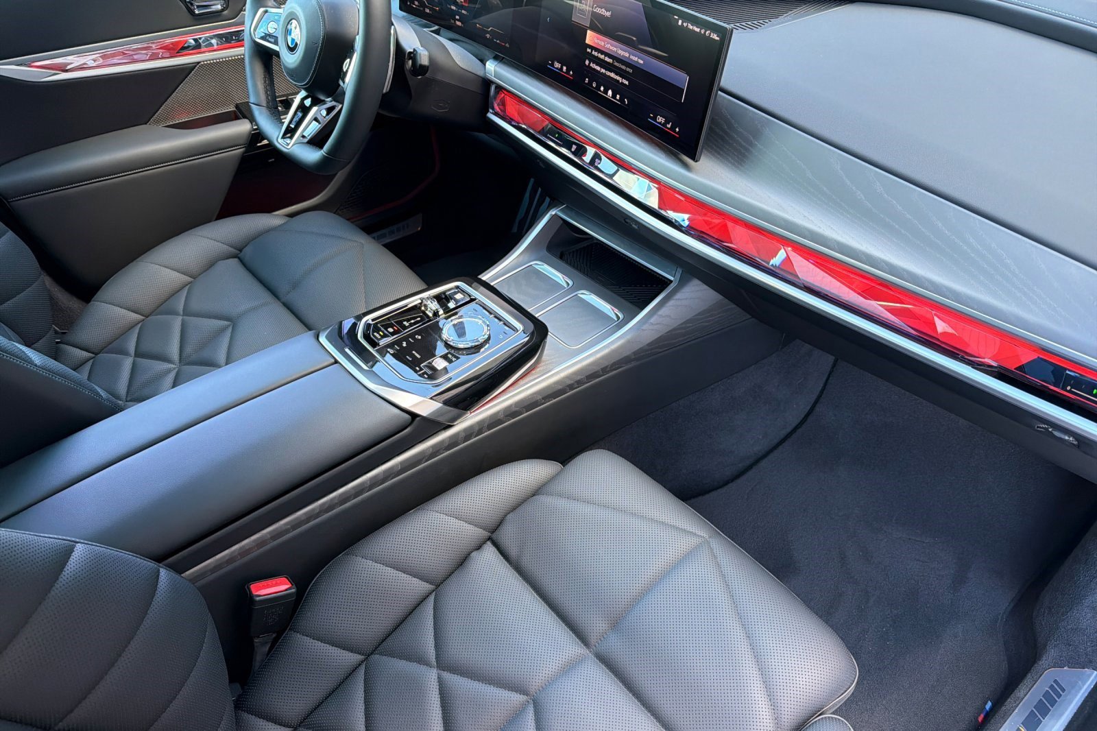 Certified 2023 BMW 740i image 19