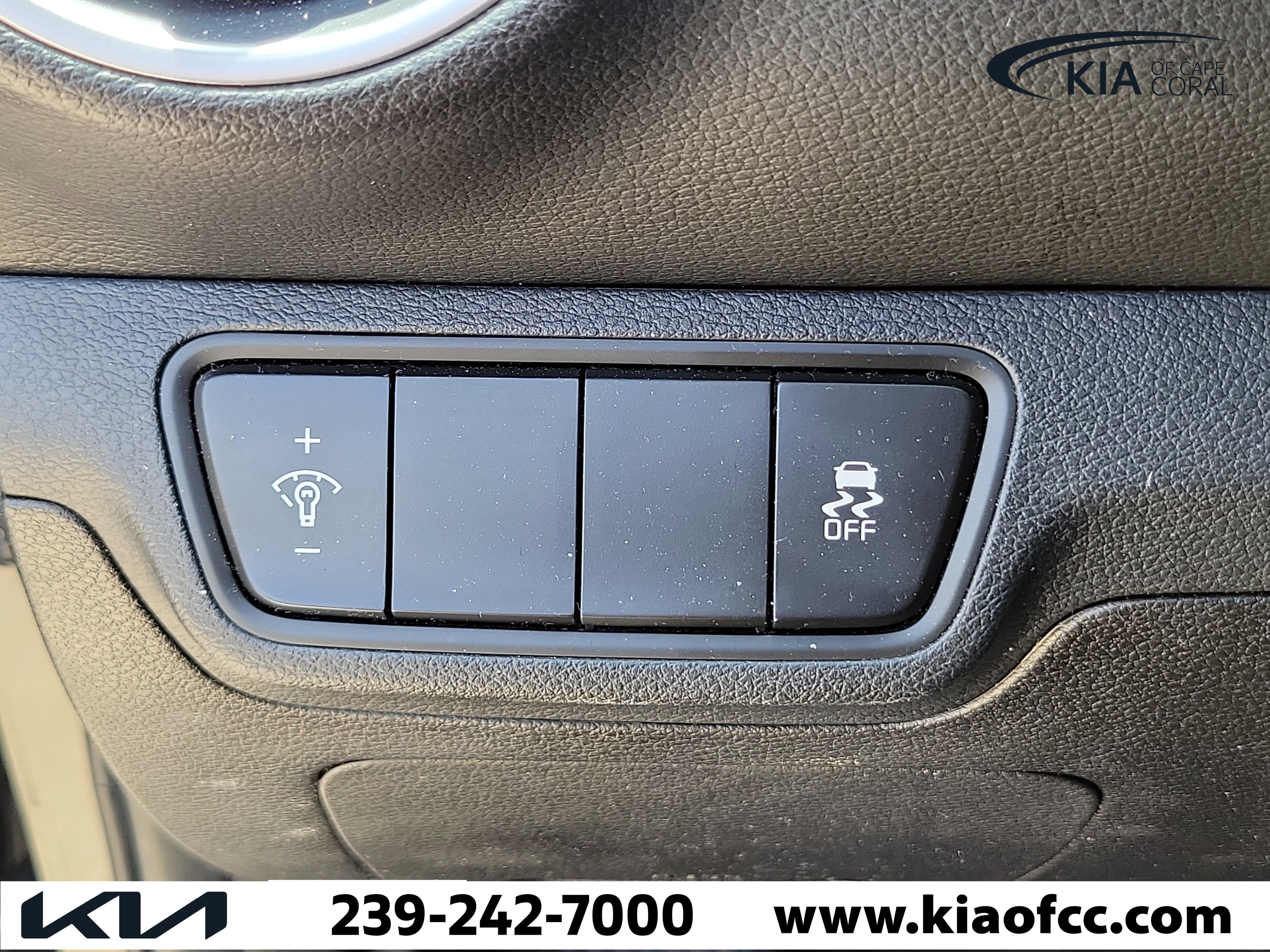 Certified 2023 Kia Forte LXS FWD image 22