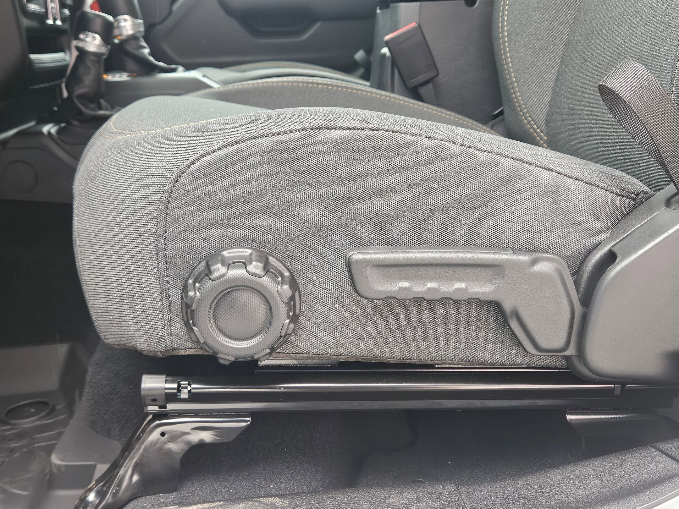 New 2026 Jeep Gladiator Sport image 19