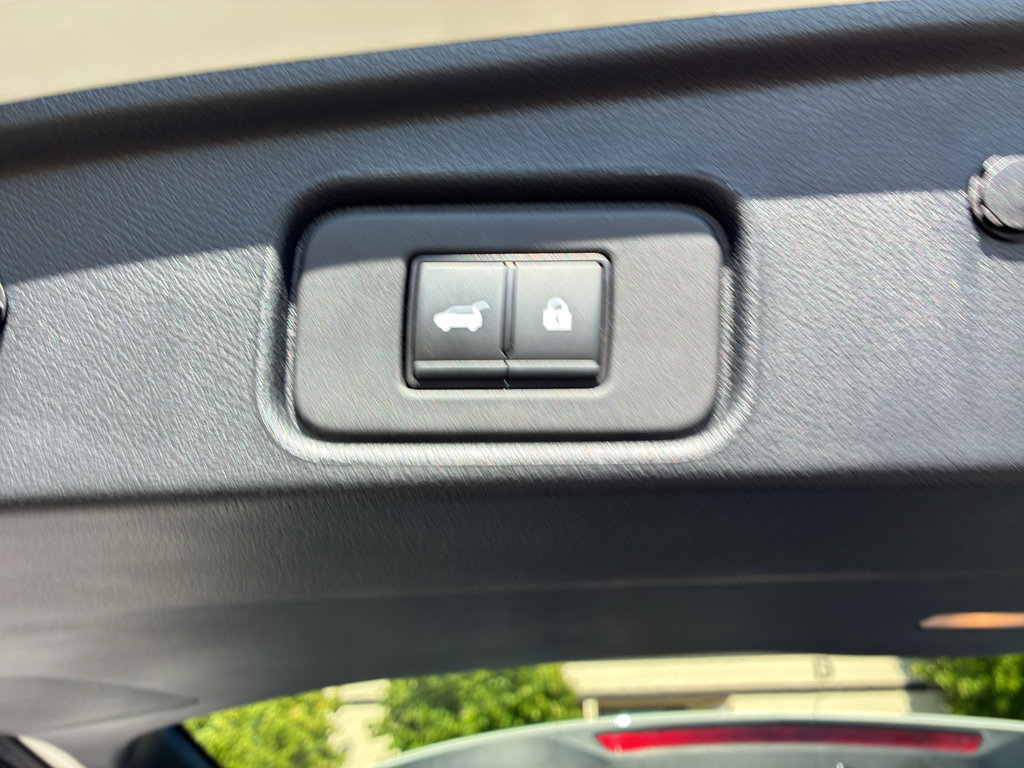 Used 2025 Nissan Pathfinder Rock Creek AWD/4WD image 51