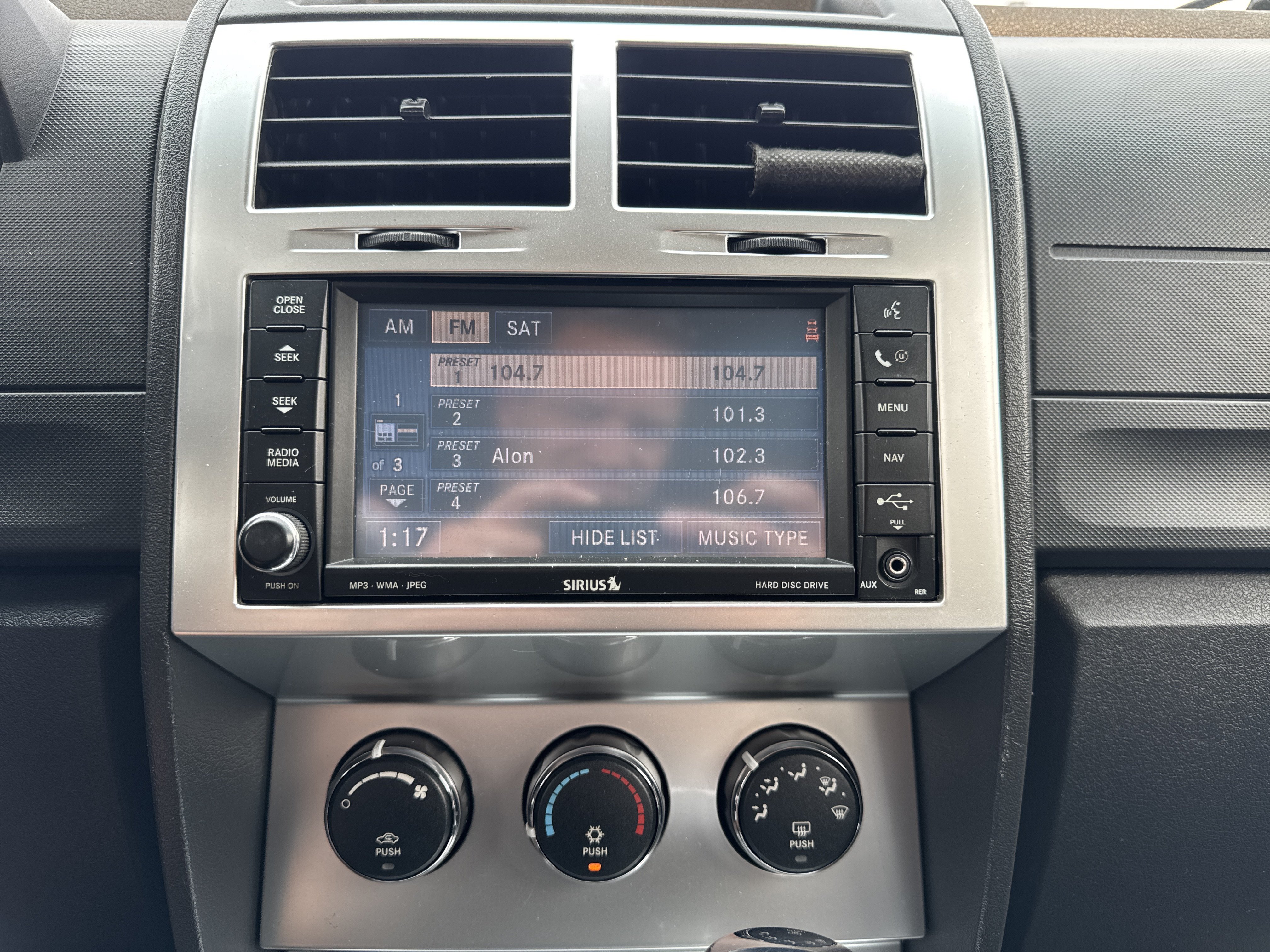 Used 2008 Dodge Nitro R/T AWD/4WD image 15