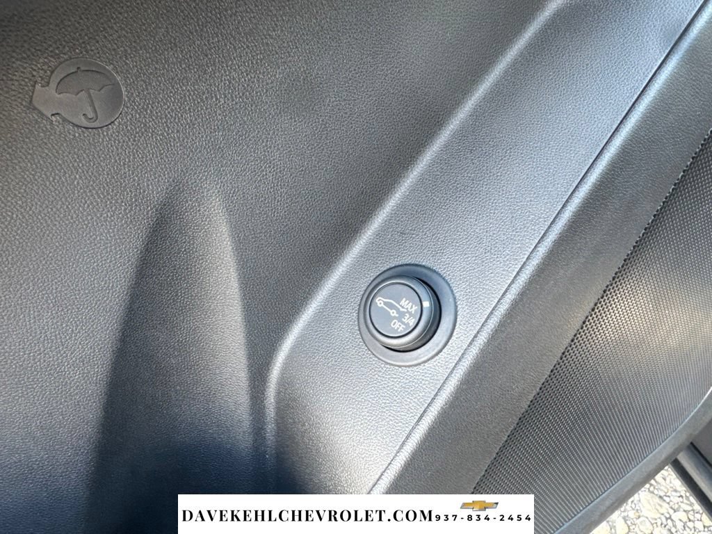 Used 2024 Chevrolet Equinox LT FWD image 11
