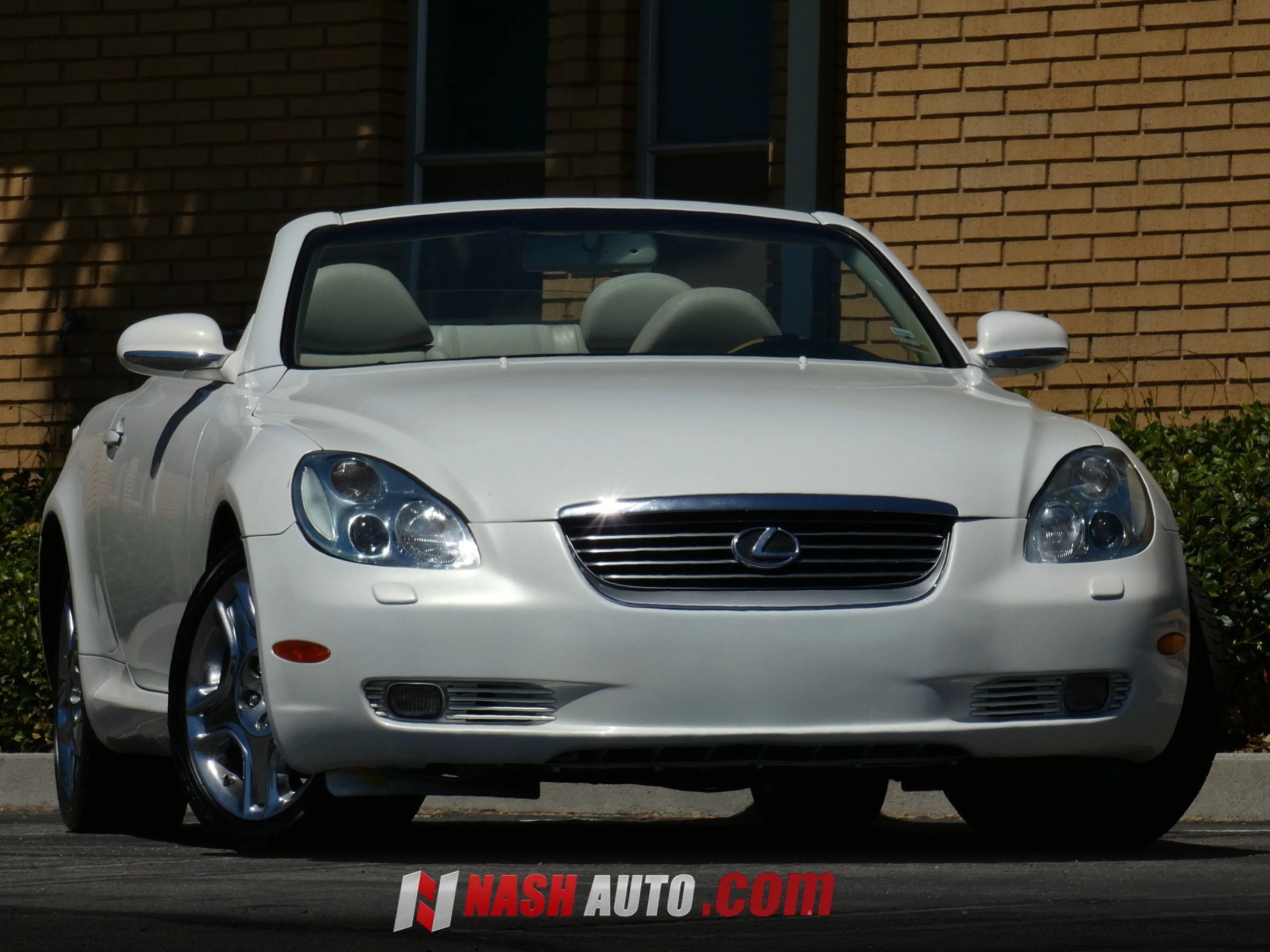 Used 2003 Lexus SC 430 Convertible RWD image 3