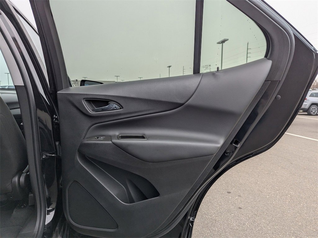Used 2023 Chevrolet Equinox LT w/ Driver Convenience Package image 35