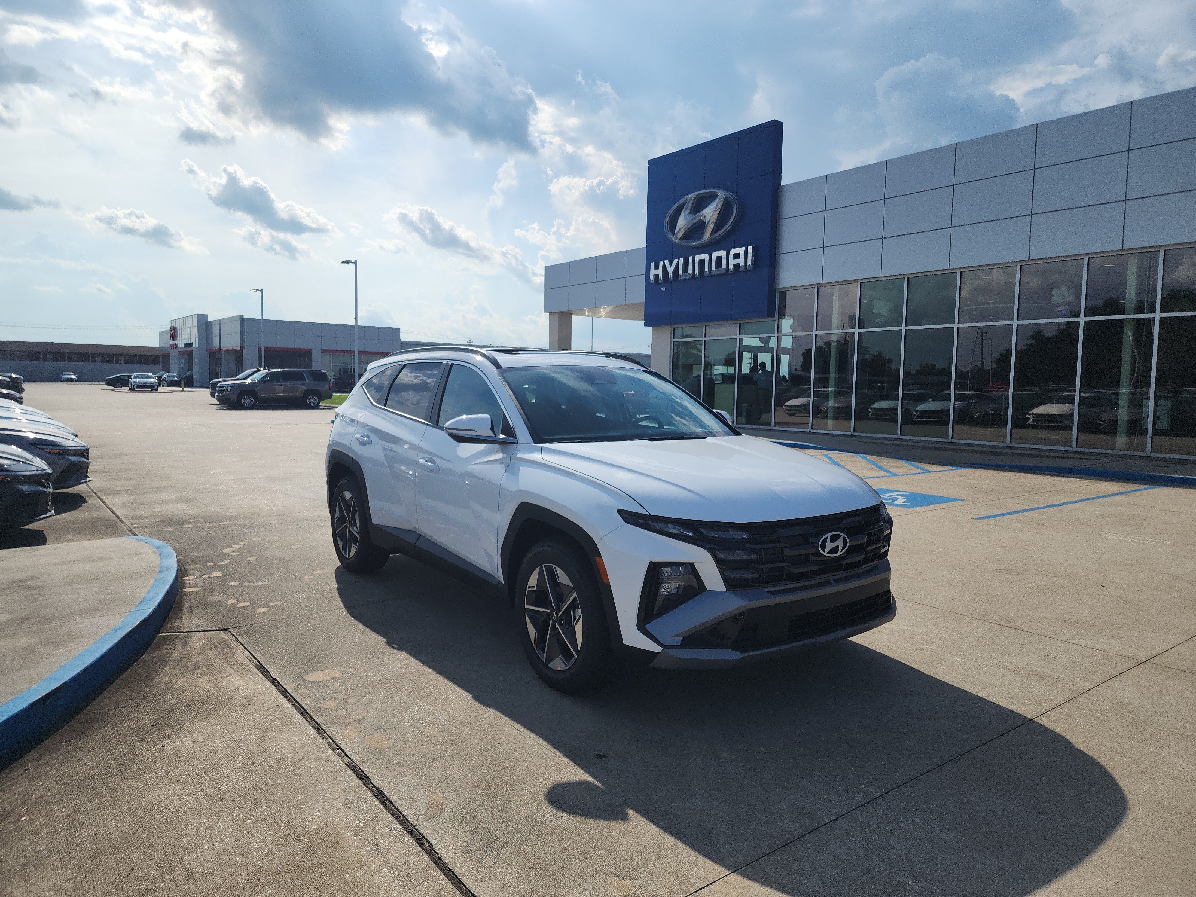 New 2026 Hyundai Tucson SEL FWD image 1