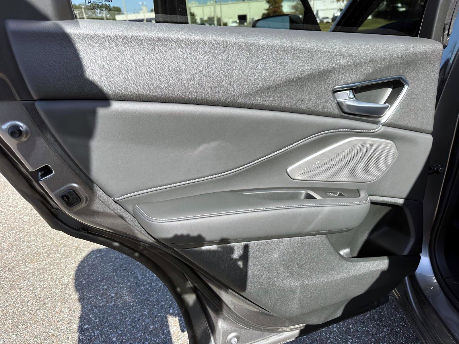 Used 2025 Acura RDX SH-AWD w/ Advance Package image 10