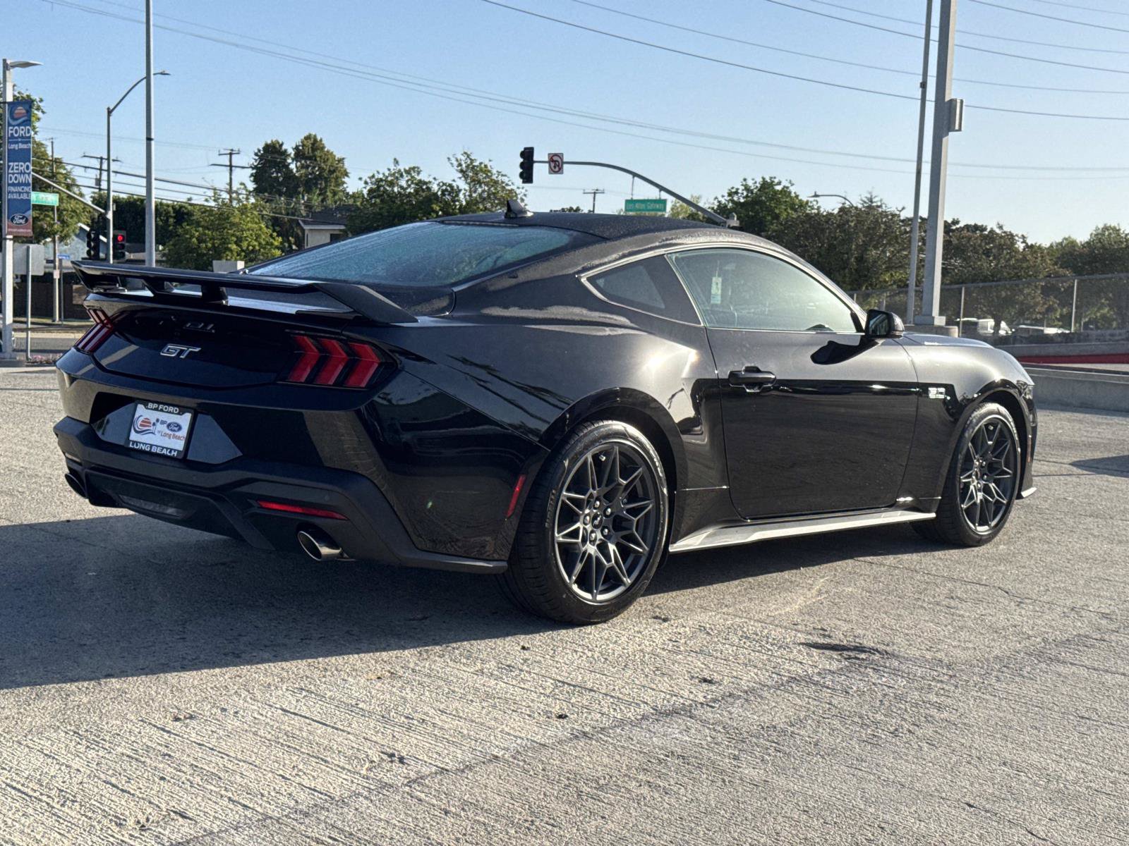 Used 2026 Ford Mustang GT Premium w/ GT Performance Package RWD image 3