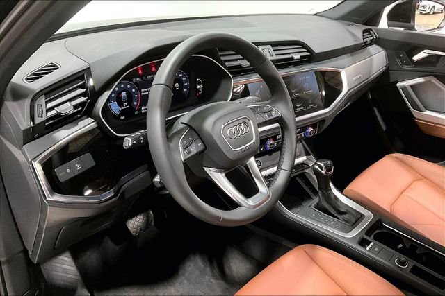 Certified 2025 Audi Q3 2.0T Premium w/ Convenience Package image 12
