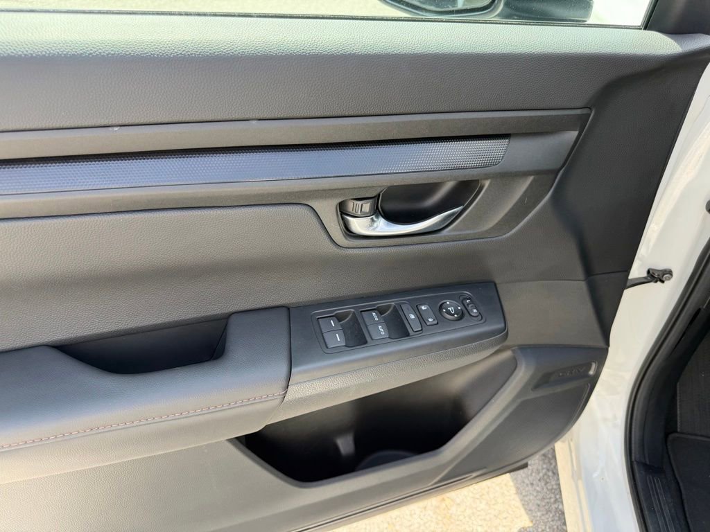 Used 2025 Honda CR-V Sport image 22