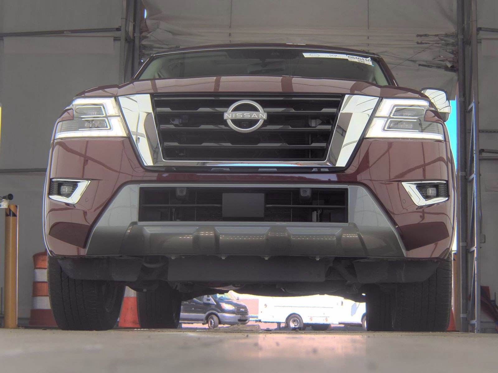 Used 2024 Nissan Armada Platinum w/ Captain's Chairs Package image 3