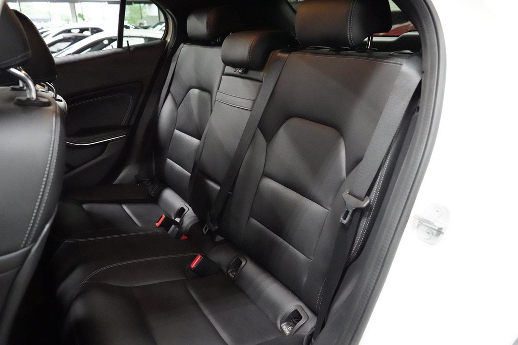 Used 2019 Mercedes-Benz GLA 250 w/ Convenience Package image 23