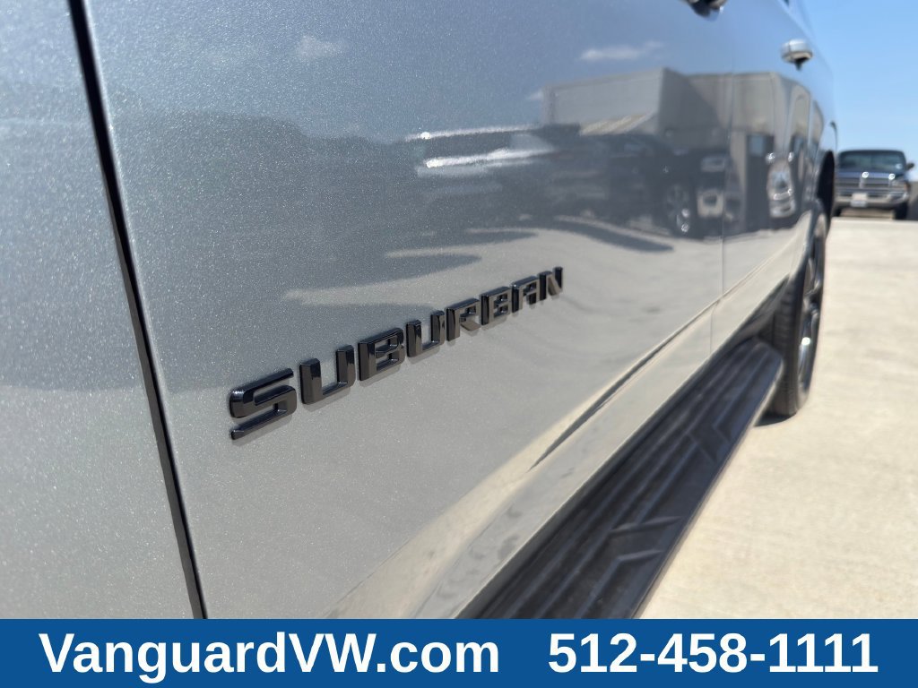Used 2026 Chevrolet Suburban RST AWD/4WD image 3