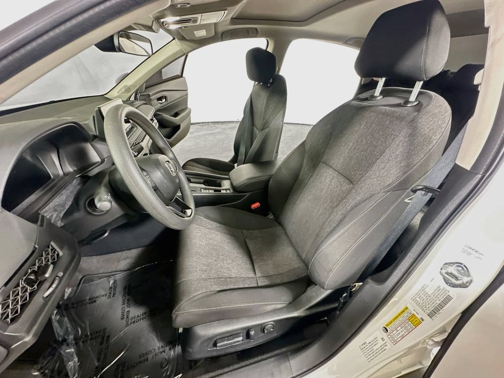 Used 2025 Honda Accord SE image 17