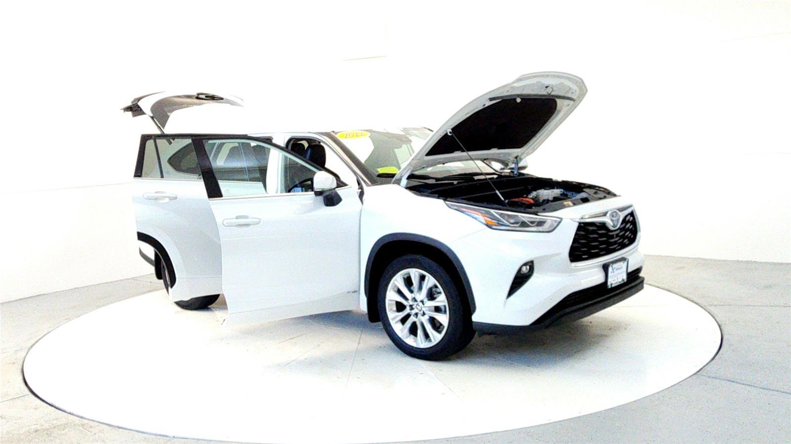 Certified 2022 Toyota Highlander Limited image 12