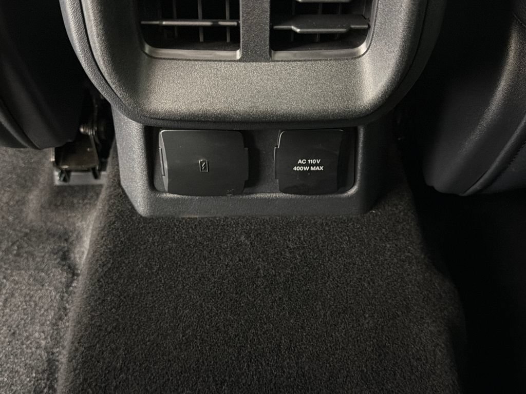 Used 2026 Ford Bronco Badlands AWD/4WD image 17