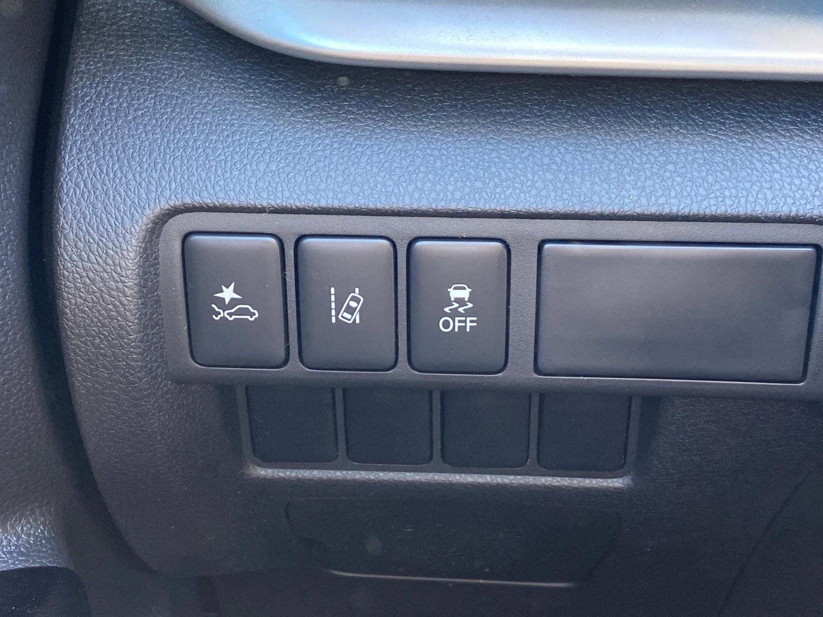 New 2025 Mitsubishi Eclipse Cross LE image 14