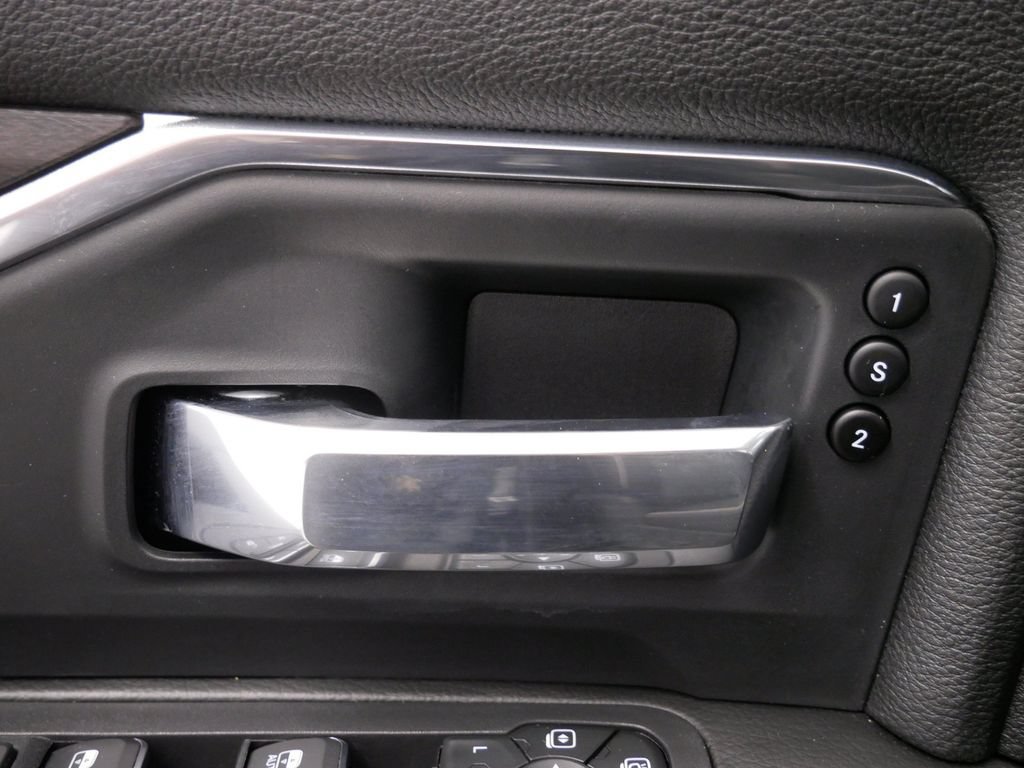 New 2026 RAM 3500 Laramie AWD/4WD image 20