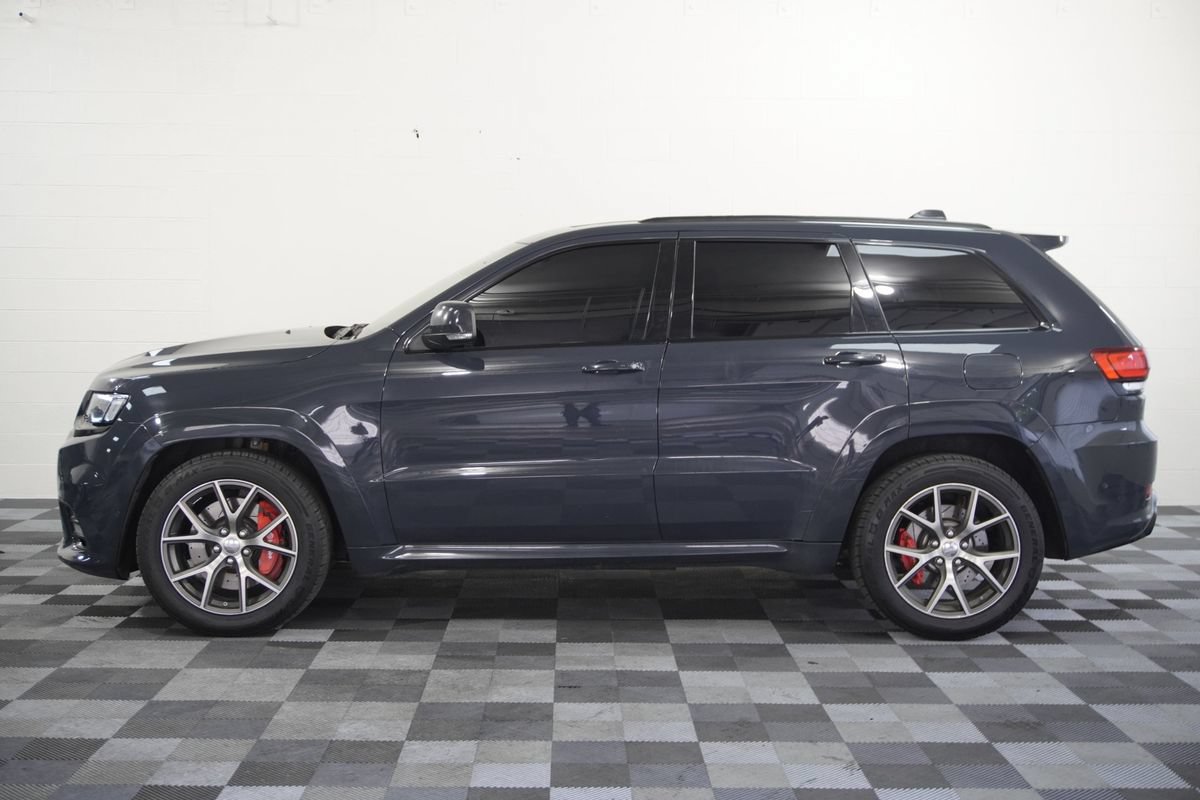 Used 2017 Jeep Grand Cherokee SRT w/ Trailer Tow Group IV AWD/4WD image 2