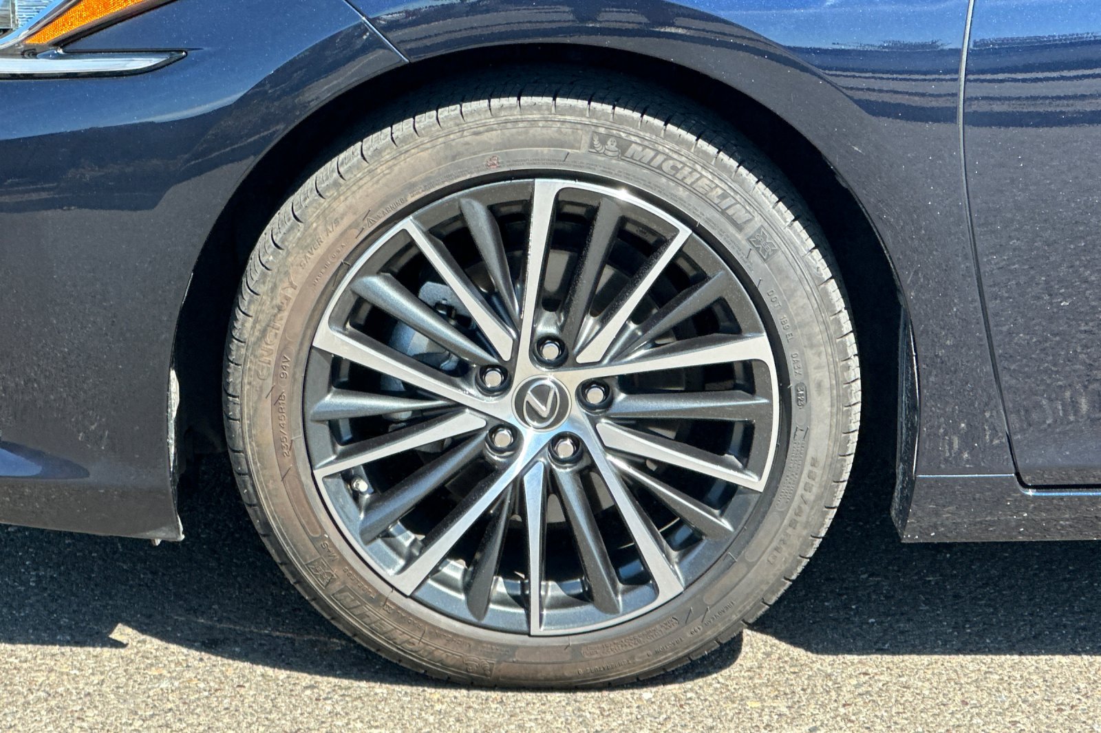 Used 2024 Lexus ES 350 w/ Premium Package FWD image 24