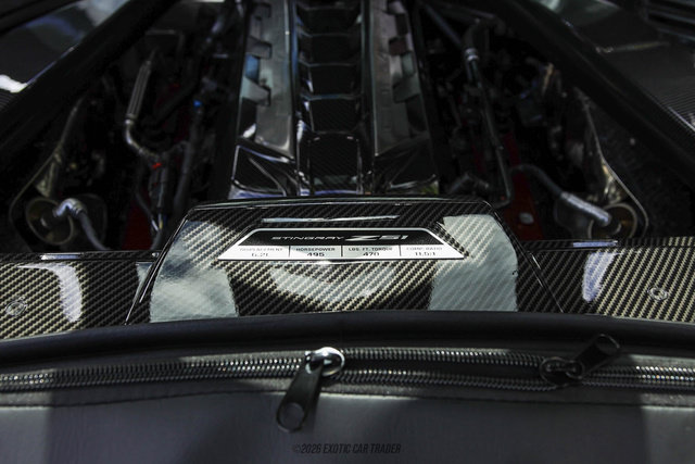Used 2025 Chevrolet Corvette Stingray Premium Cpe w/ Z51 Performance Package RWD image 18