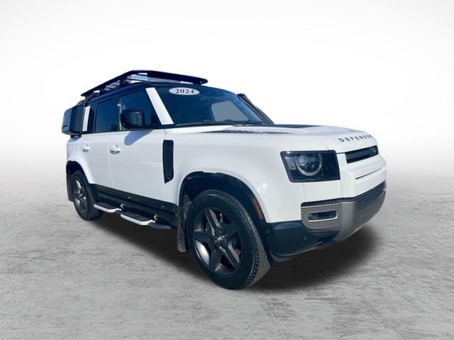 Used 2024 Land Rover Defender 110 X-Dynamic SE AWD/4WD image 3