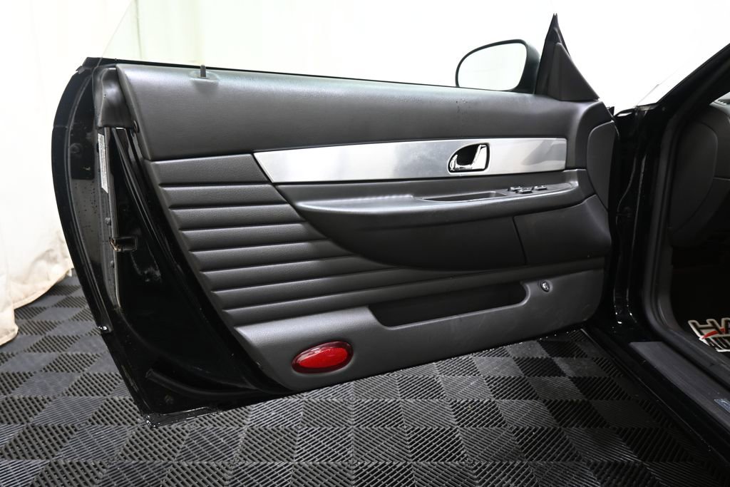 Used 2002 Ford Thunderbird RWD image 15
