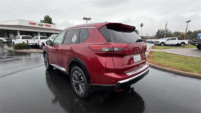 Used 2025 Nissan Rogue Platinum w/ Tech Package image 6