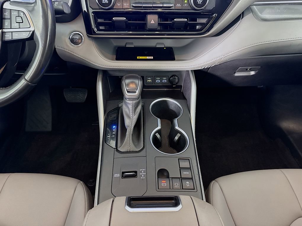Used 2023 Toyota Highlander XLE image 34