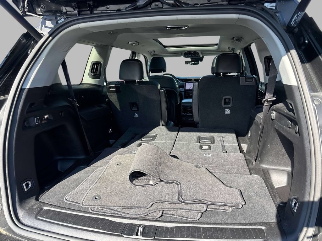 Used 2023 Jeep Grand Cherokee L Limited w/ Luxury Tech Group II AWD/4WD image 16