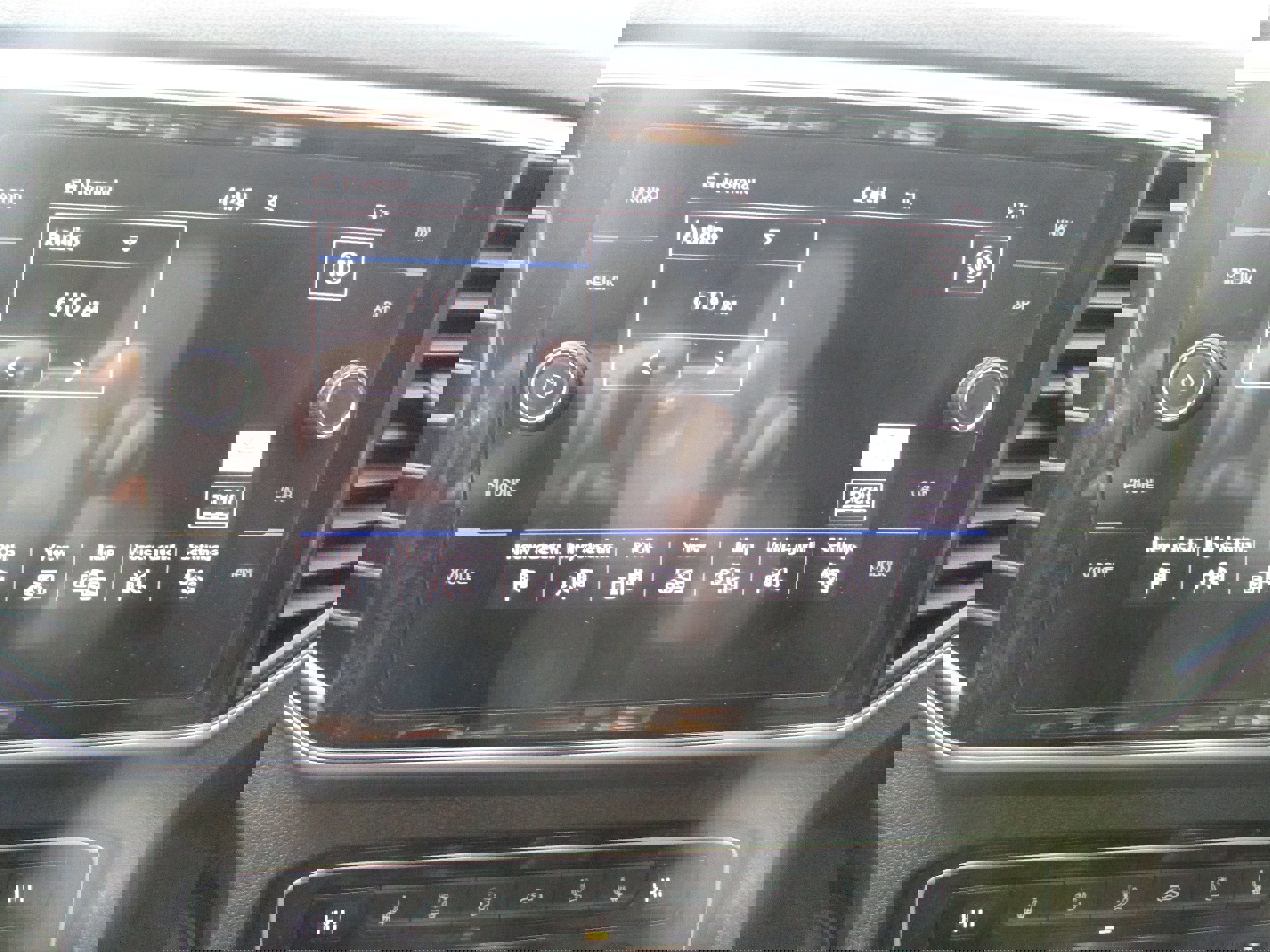 Used 2019 Volkswagen Atlas SEL Premium image 17