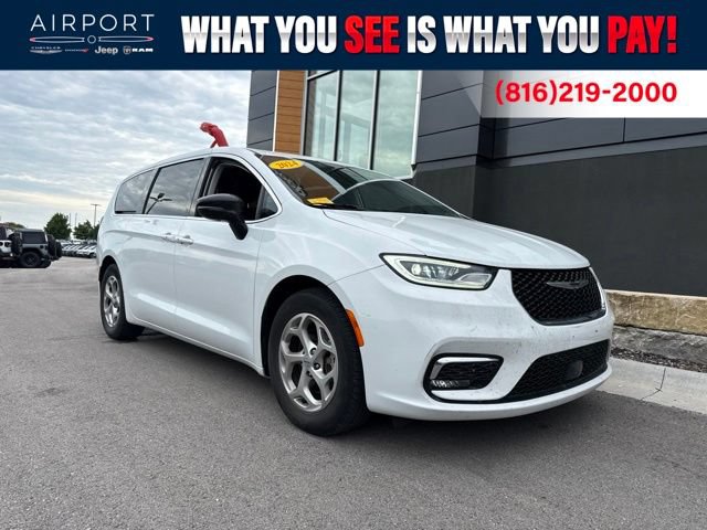 Used 2024 Chrysler Pacifica Limited