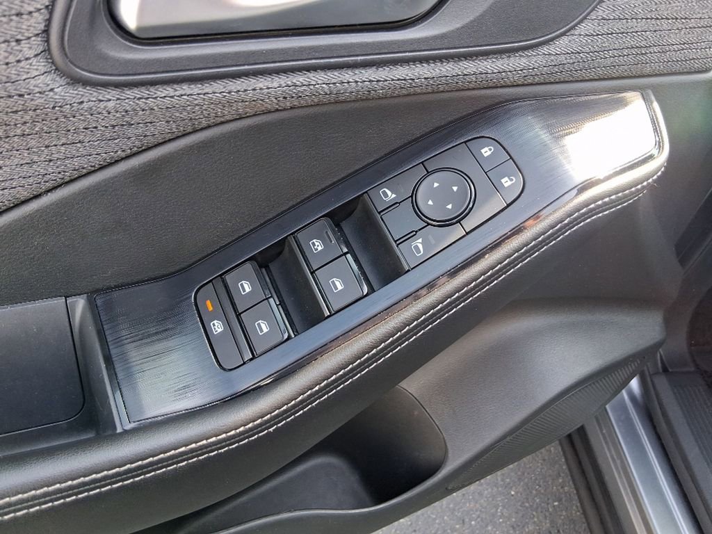 Used 2023 Nissan Rogue SV AWD/4WD image 12