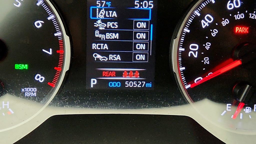 Used 2020 Toyota RAV4 XLE Premium image 16