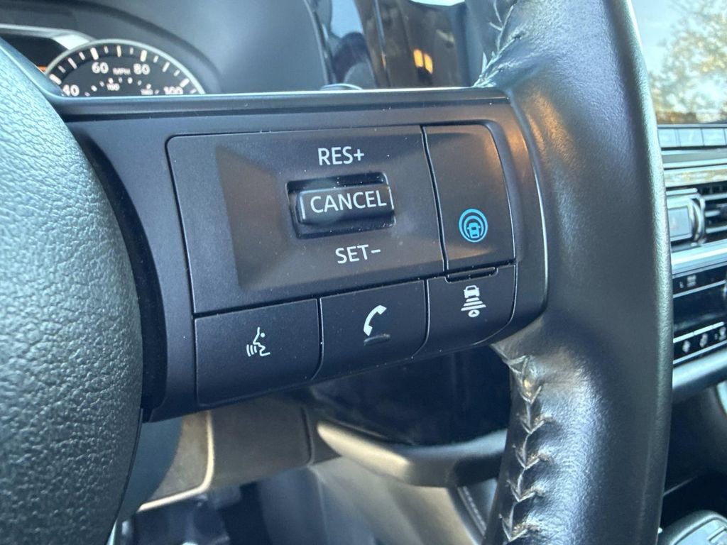 Certified 2024 Nissan Pathfinder SV image 29